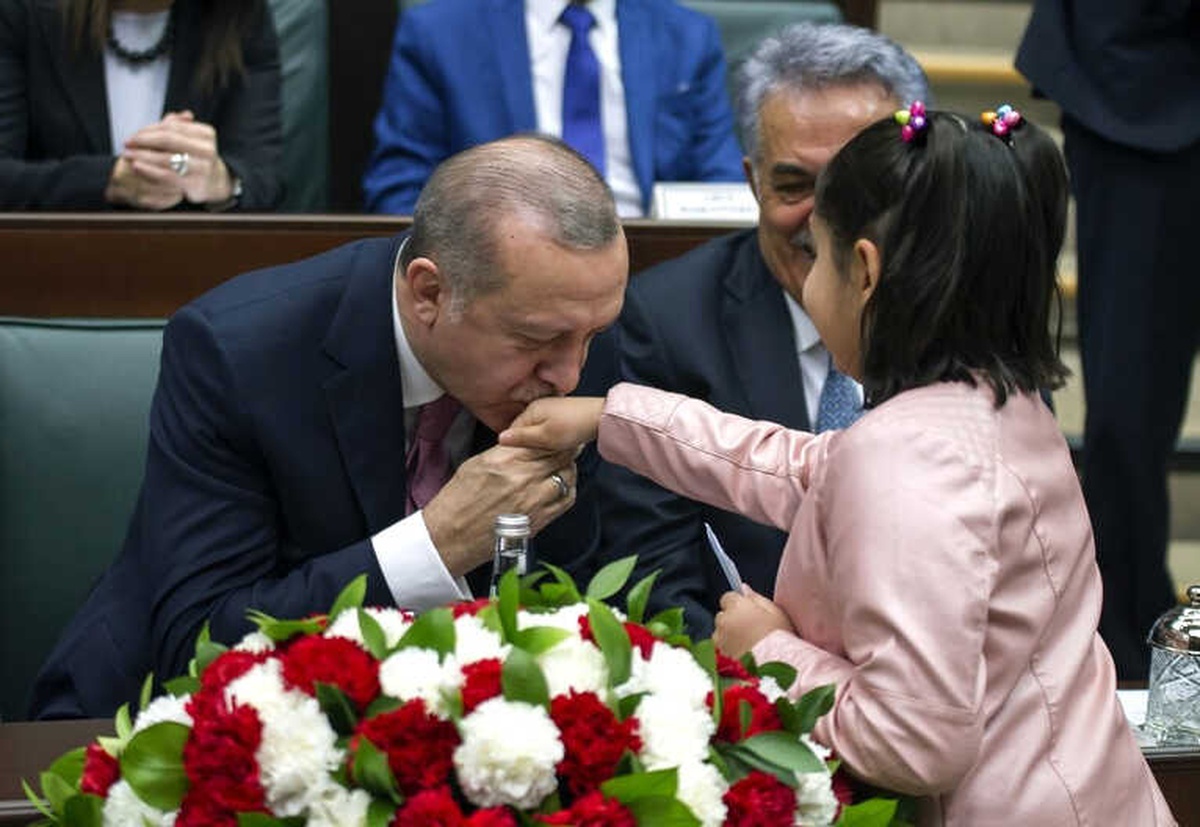 Cumhurbaşkanı Erdoğan: "Osmanlı Tokadını Merak Edenler Afrin\'e Gelsin"