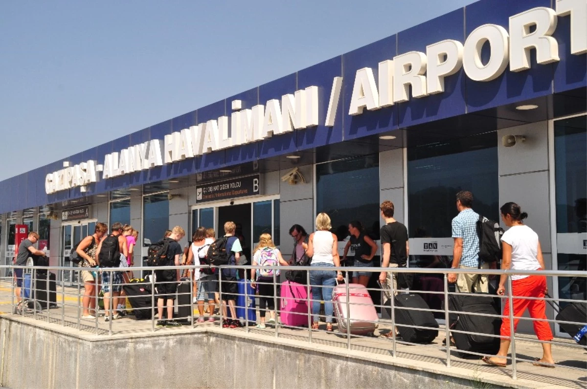 Gazipaşa - Alanya Havalimanı Rekora Hazırlanıyor