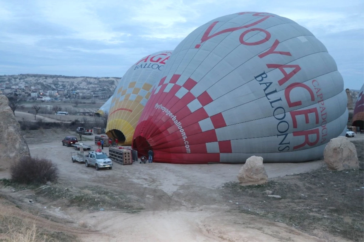 Kapadokya\'da Balon Uçuşları İptal Edildi