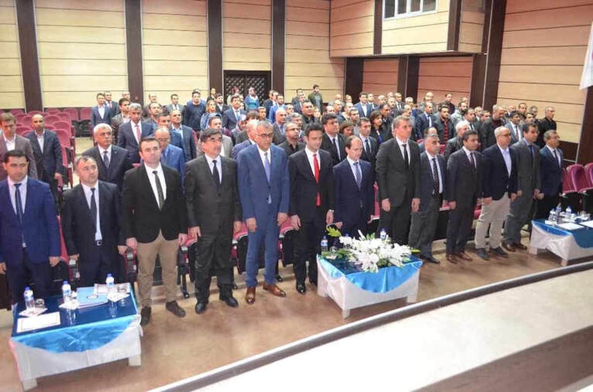 Okullara Beyaz Bayrak ve Sertifika Verildi