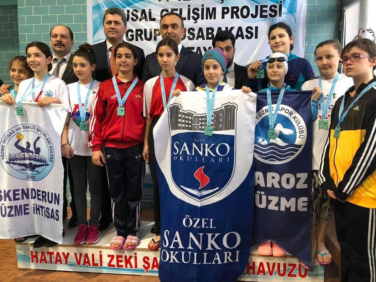 Sankolu Yüzücüler Türkiye Finaline Gidiyor