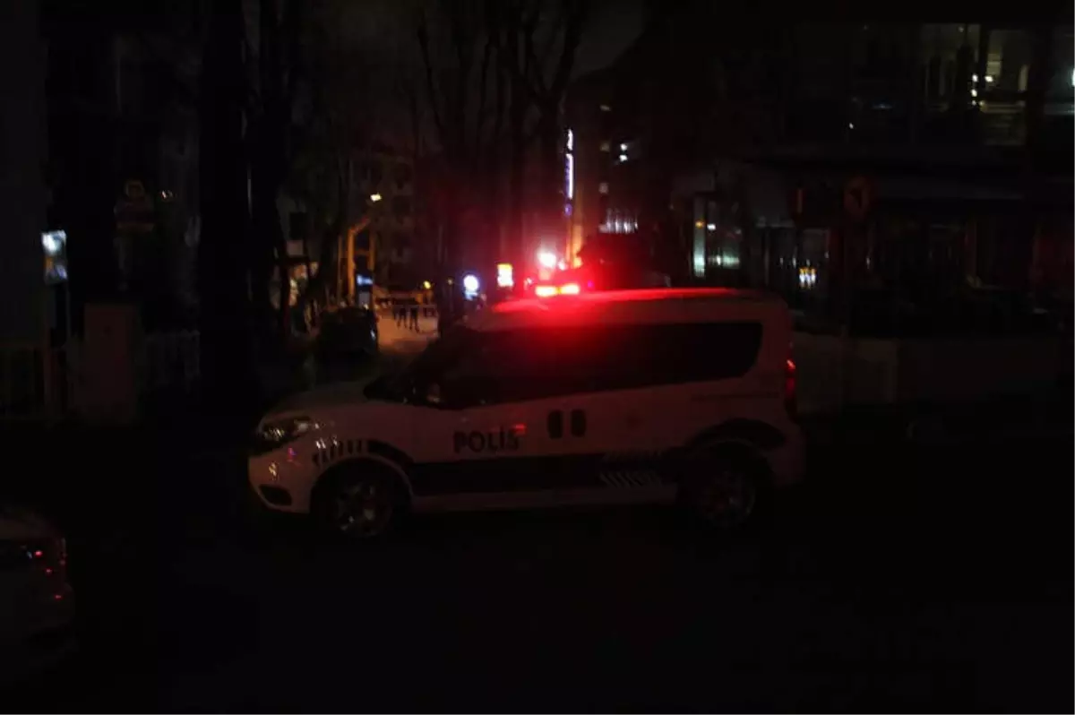 Şişli\'de Gece Kulübü Önünde Silahlı Kavga: 1 Yaralı