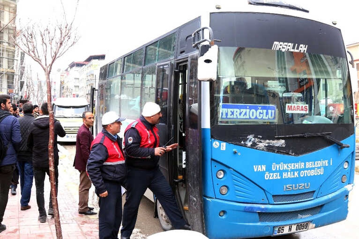 Van Büyükşehir Otobüs ve Minibüsleri Denetledi