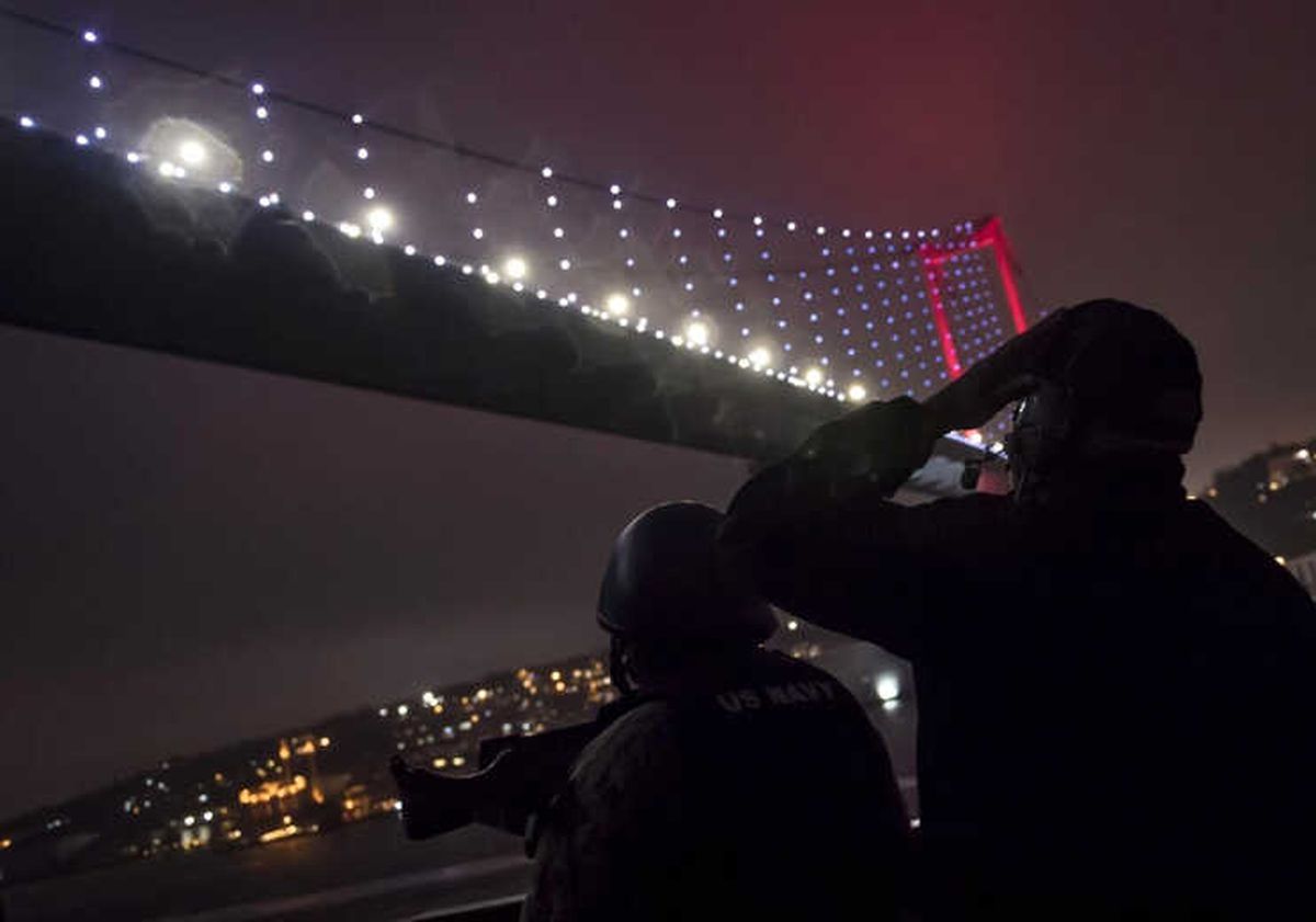 ABD Donanmasından "3. Köprü" Paylaşımı