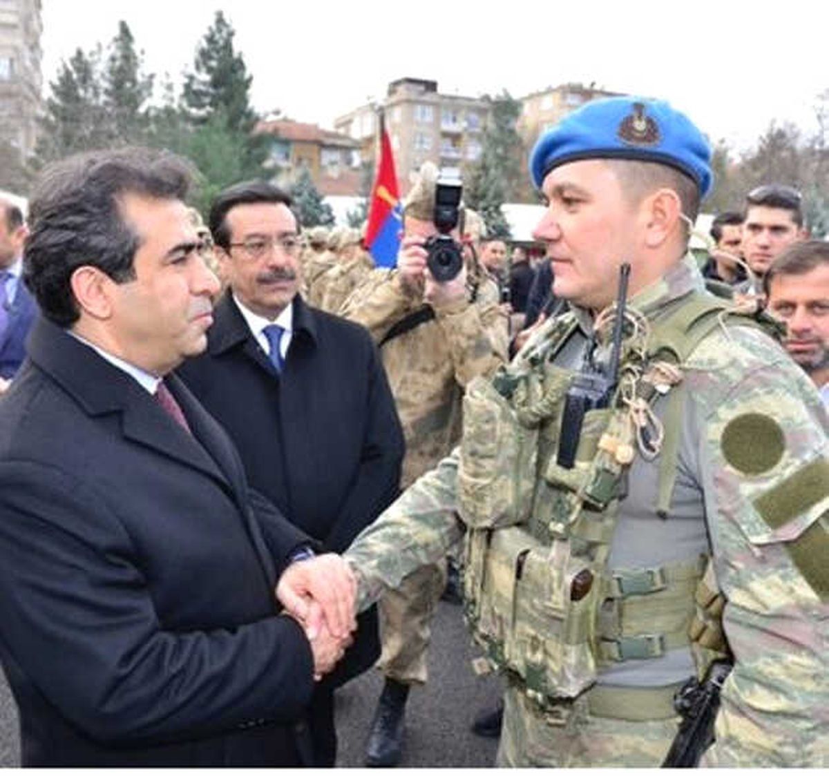 Düğüne Gider Gibi Afrin\'e Gittiler
