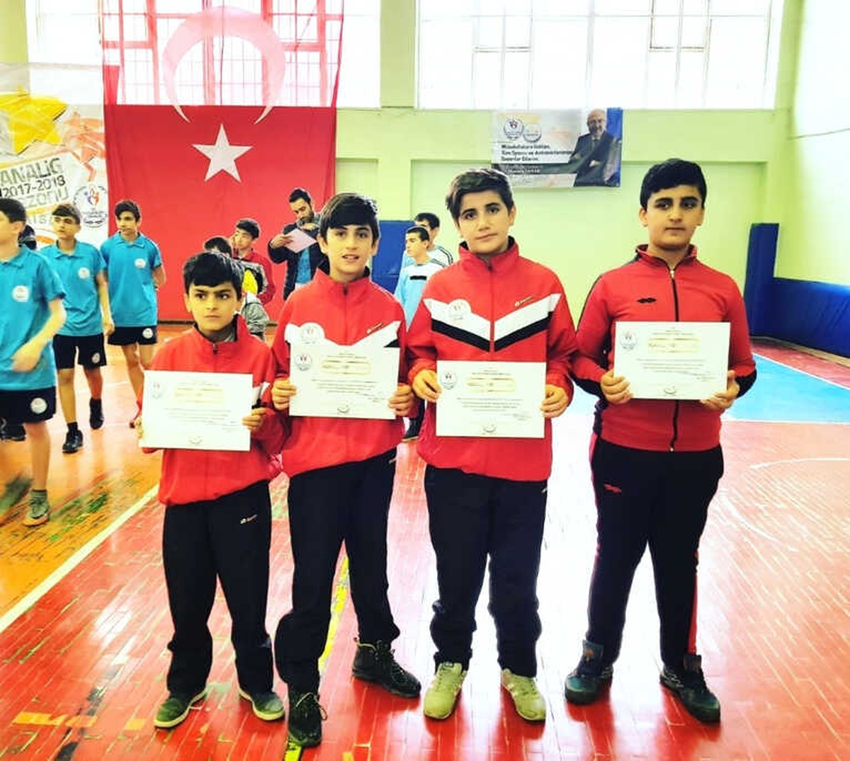 Hakkari Gençlik Spor Kulübü Masa Tenisi Çeyrek Finalde
