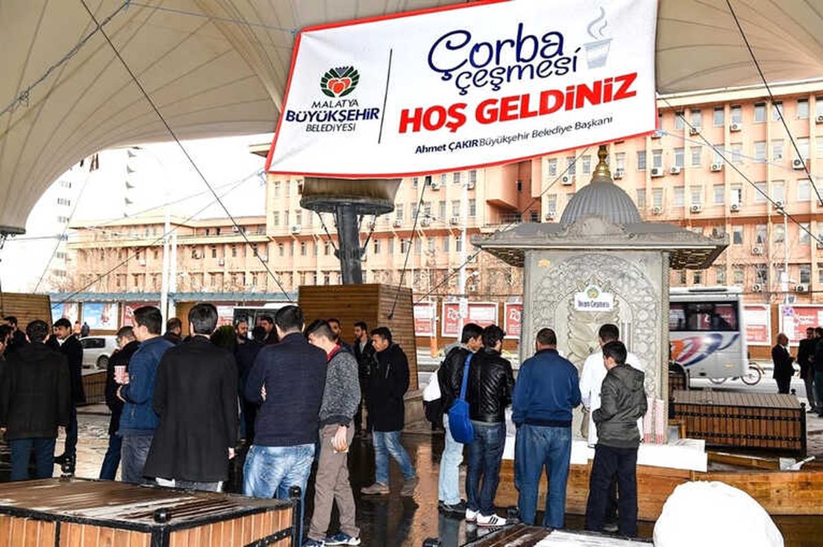 Öğrencilere Sabah Çorbası Büyükşehir\'den