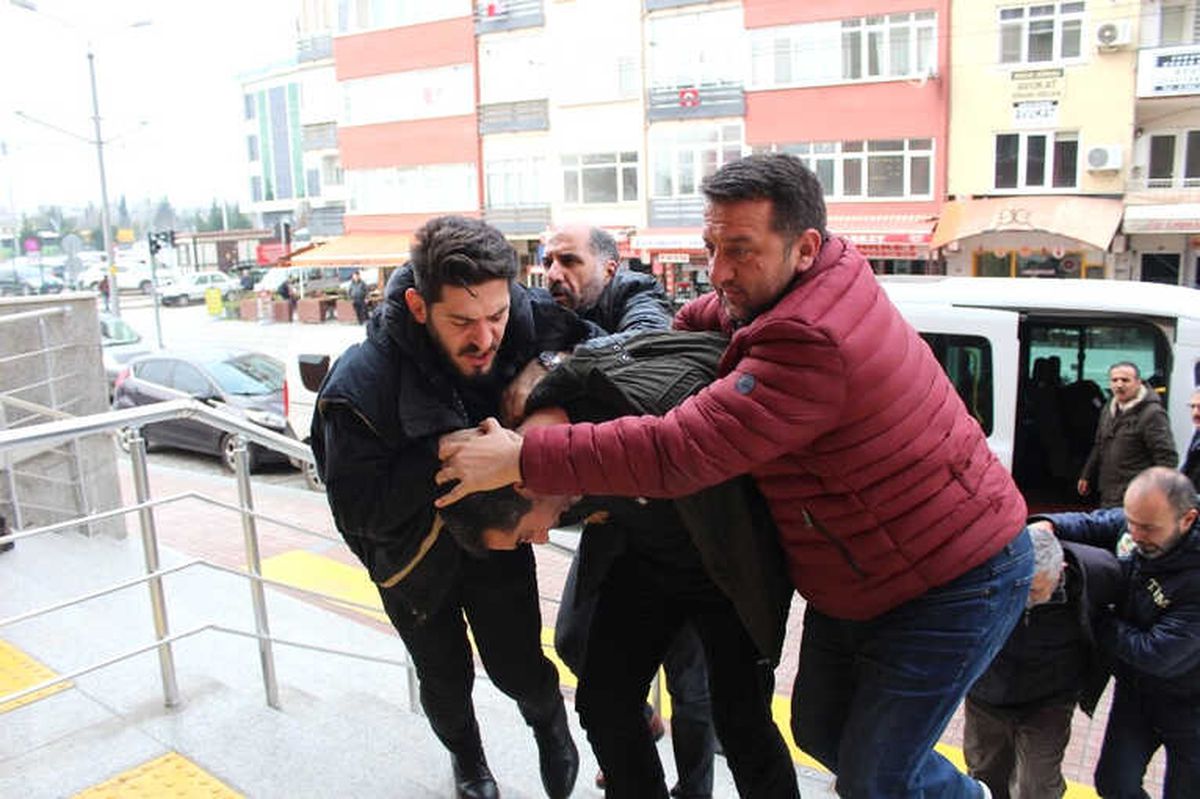 Terör Propagandası Yapan 7 Hdp\'li Yönetici Adliyeye Sevk Edildi