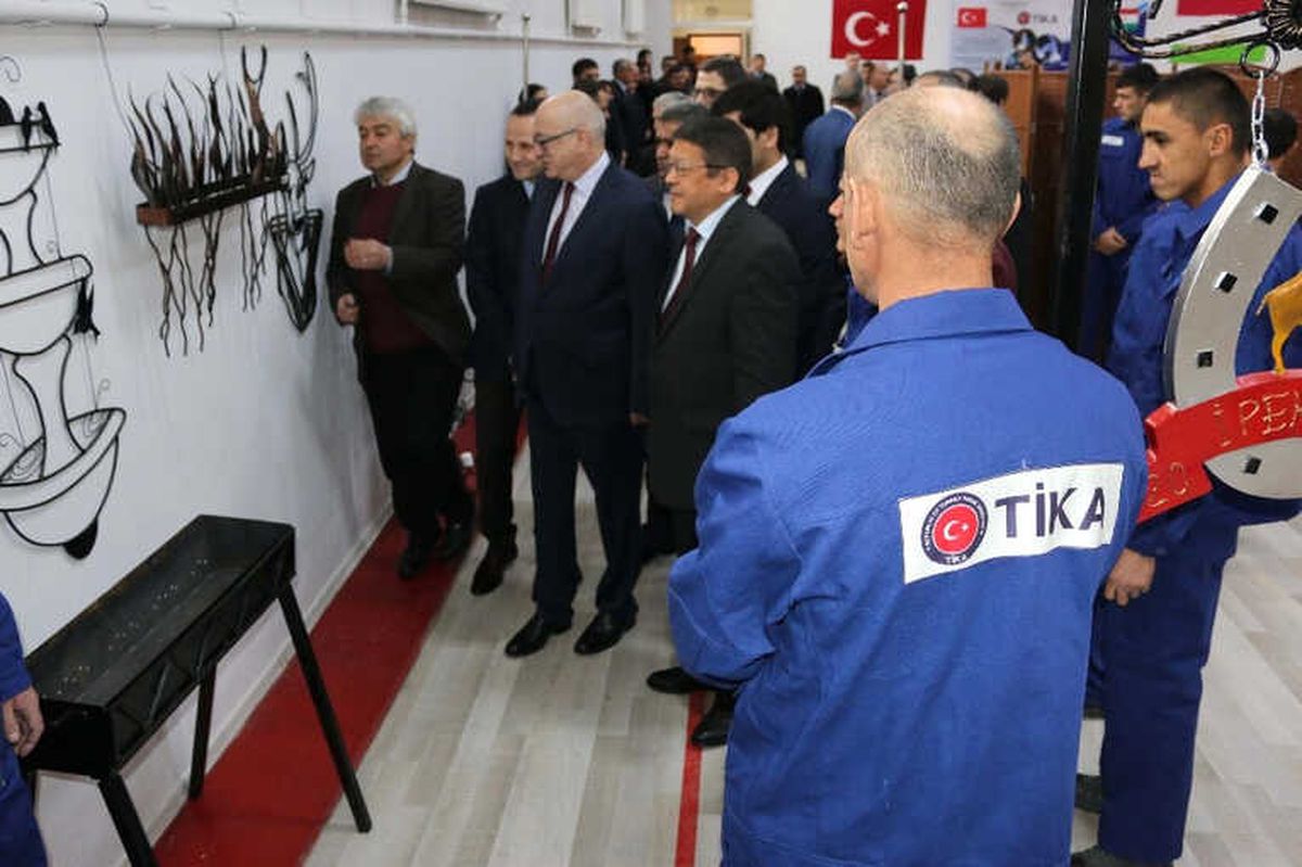 Tika Türkiye\'nin Mesleki Eğitim Alanındaki Tecrübesini Tacikistan\'a Aktarıyor