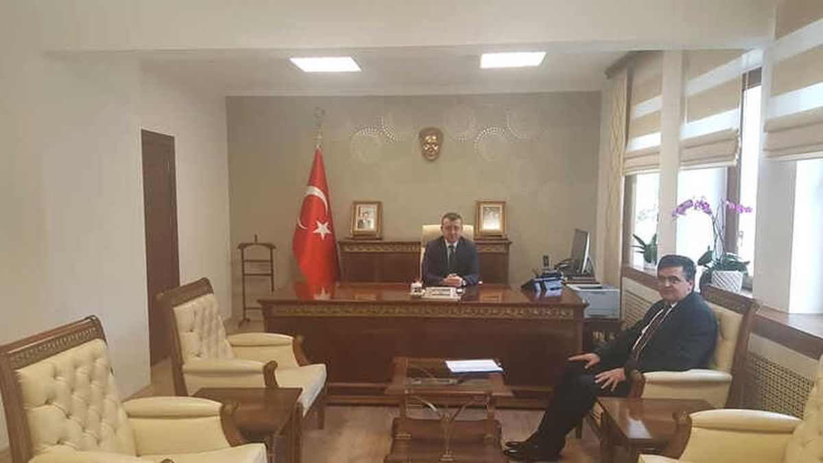 Başkan Yalçın\'dan Vali Büyükakın\'a Ziyaret