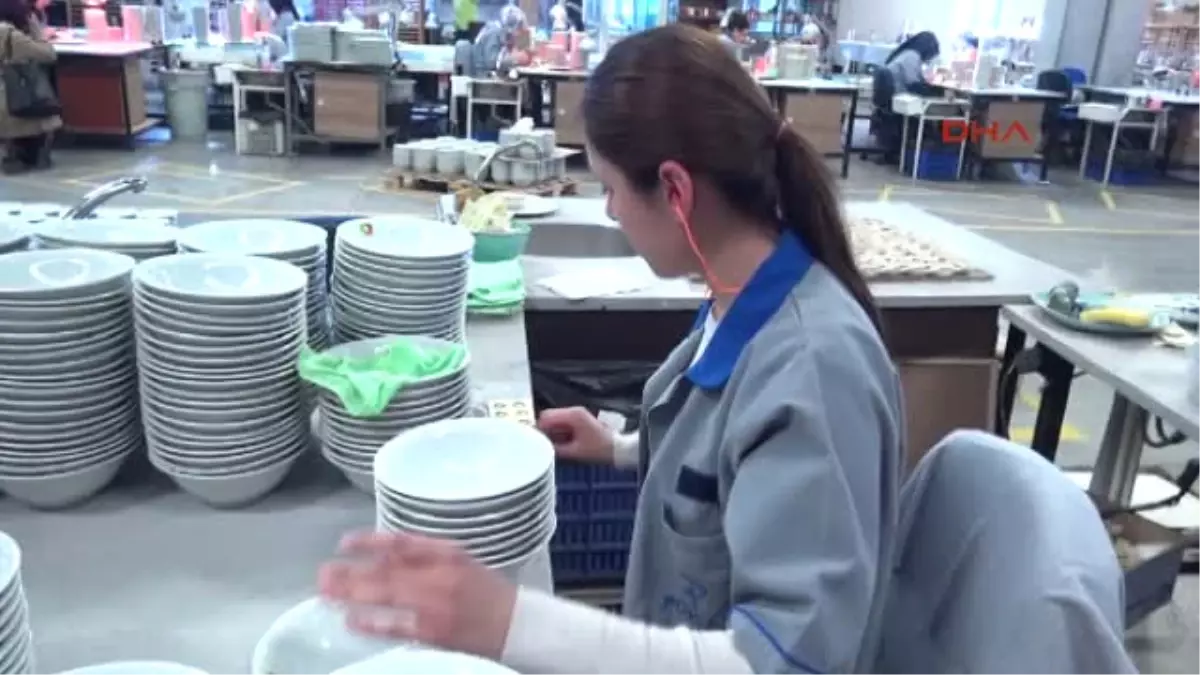 Bilecik Porselen Fabrikasında Kadınlara ve Üniversite Öğrencilerine Yarım Gün İş Olanağı