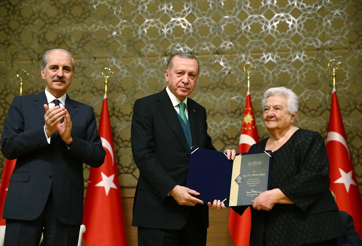 Cumhurbaşkanı Erdoğan: Sanat, Ekonomi ve Savunma Sanayi Kadar Önemlidir
