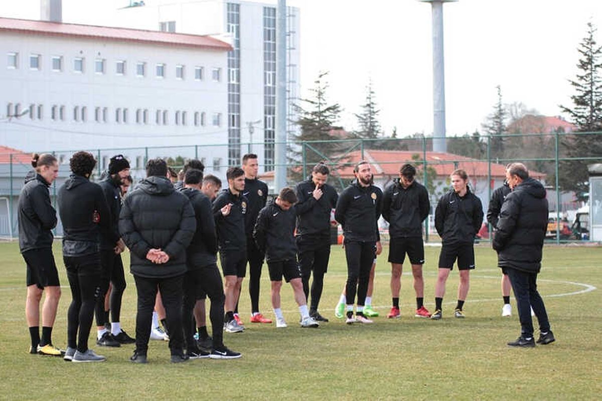 Es-Es Ara Vermeden Çalışmalara Başladı