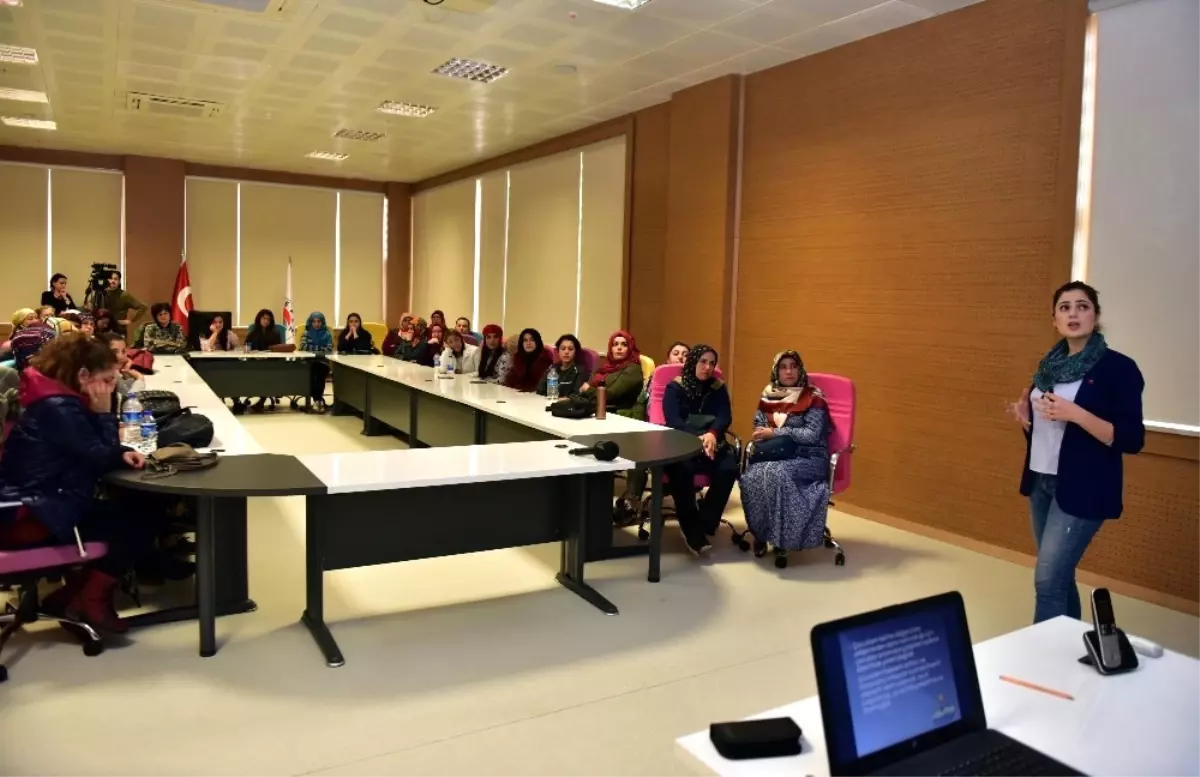 Kepez\'de Çocuk Hakları Semineri