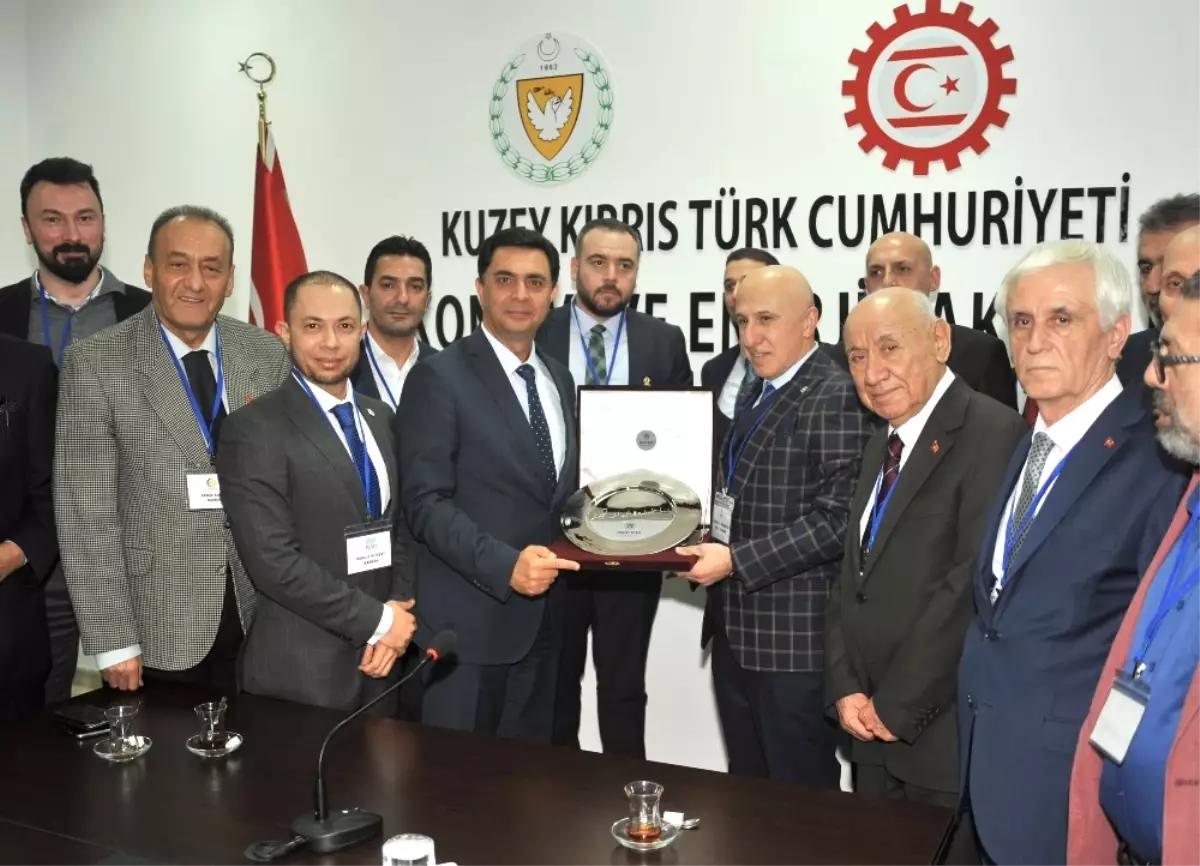 KKTC Ekonomi Bakanı Nami, İstanbul Sanayici ve İşinsanları Dernekleri Federasyonu Heyeti ile Bir...