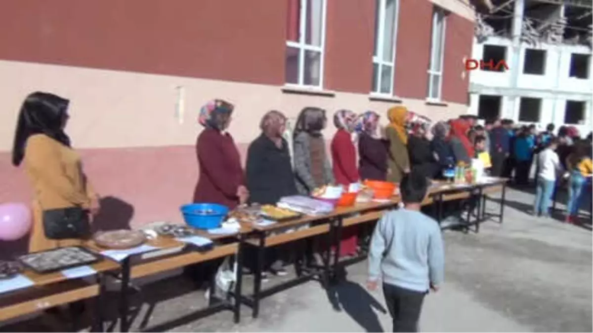 Konya İlkokul Öğrencilerinden, Mehmetçik İçin Kermes