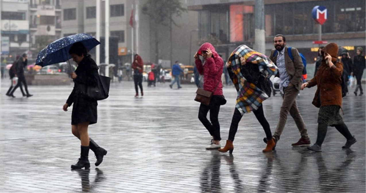 Meteoroloji, İstanbul\'da Aralıklı Sağanak Yağış Olacağını Duyurdu