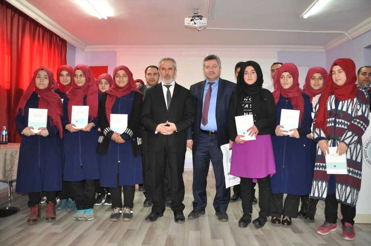 Muş\'ta "Kur\'an ve Sünnet İlişkisi" Konferansı