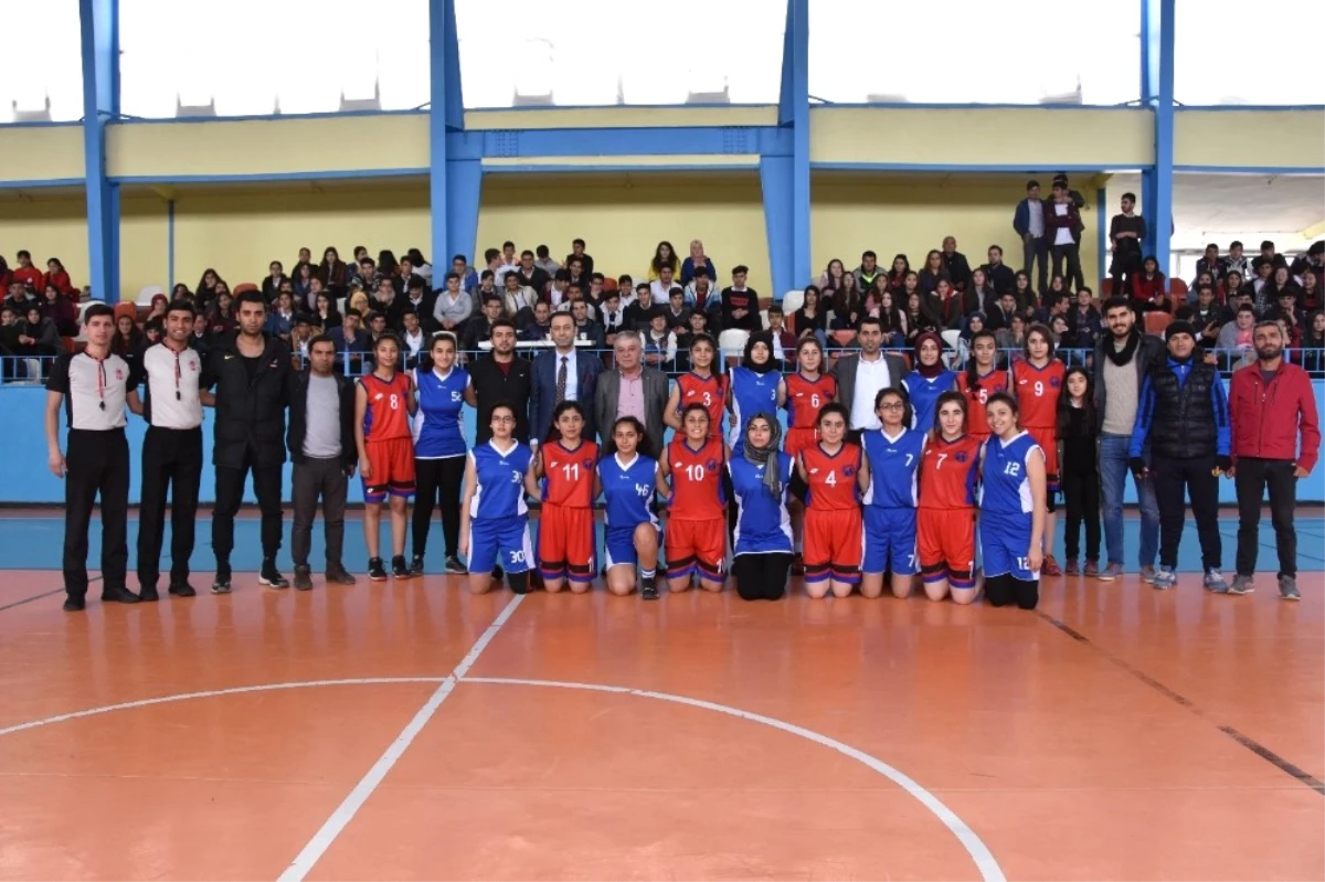 Nusaybin Gazi Anadolu Türkiye Yarı Finallerinde
