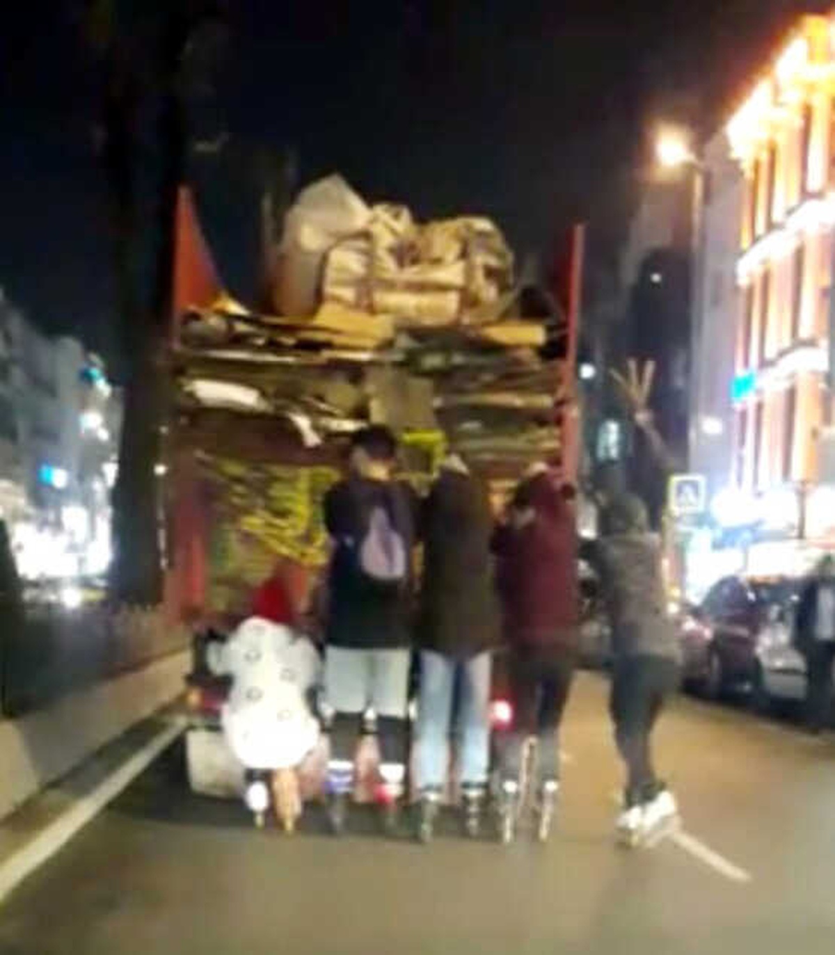 Patenli Gençlerin Tehlikeli Yolcuğu Kamerada