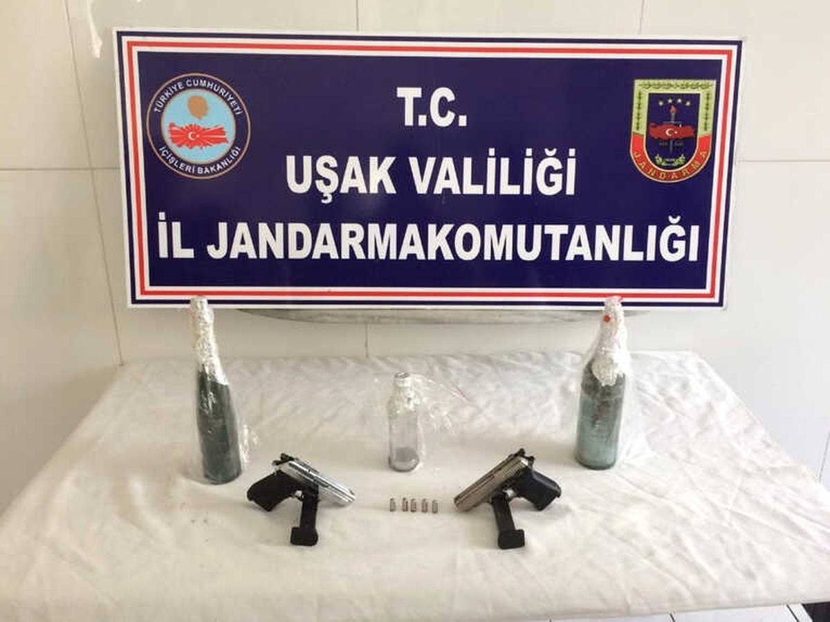 Uşak\'ta Jandarmadan Uyuşturucu Operasyonu