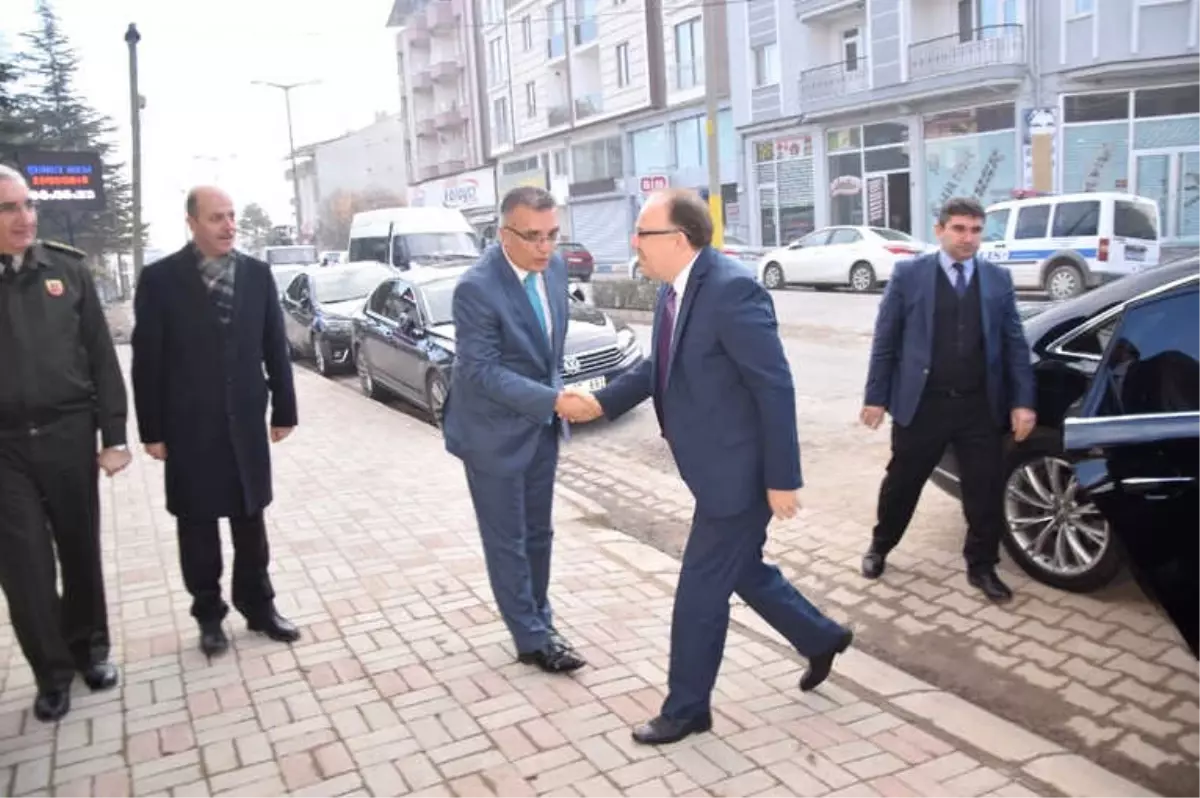 Vali Tutulmaz Şuhut Organize Sanayi Bölgesi Müteşebbis Heyet Toplantısına Katıldı