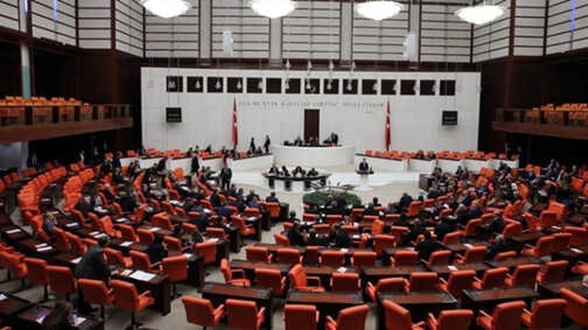 Yardımcı Doçentlik Kadrosunu Kaldıran Teklif Kanunlaştı