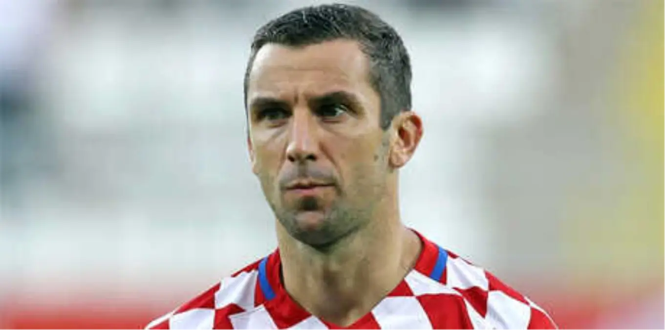 Darijo Srna\'ya Futboldan 17 Ay Men