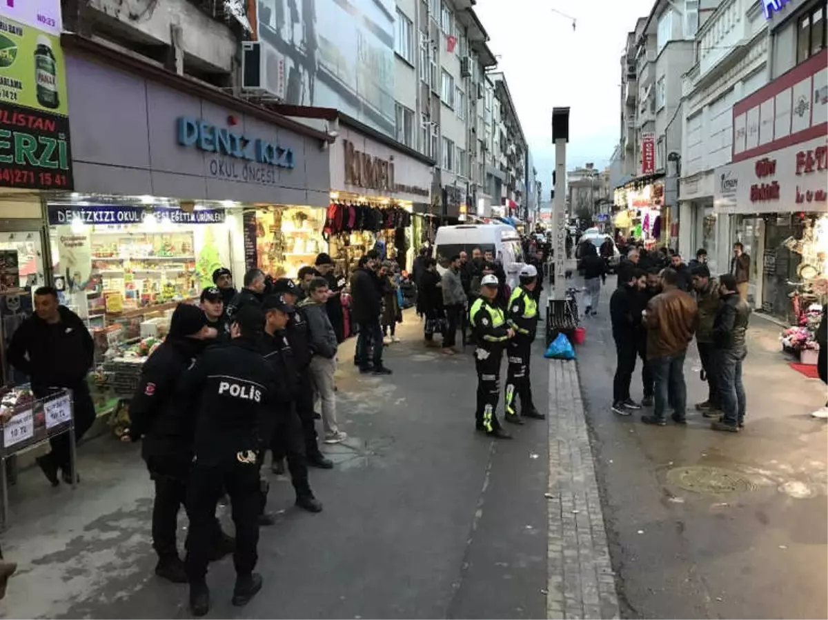 Sakarya\'da Fırıncı Dershane Basıp İçerideki 8 Kişiyi Rehin Aldı