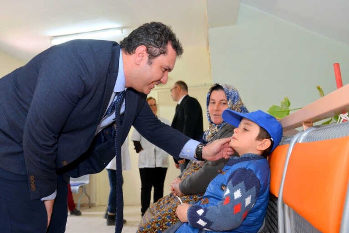 İl Sağlık Müdürü Doç. Dr. Uğur Bilge Sağlık Kuruluşlarını İnceledi