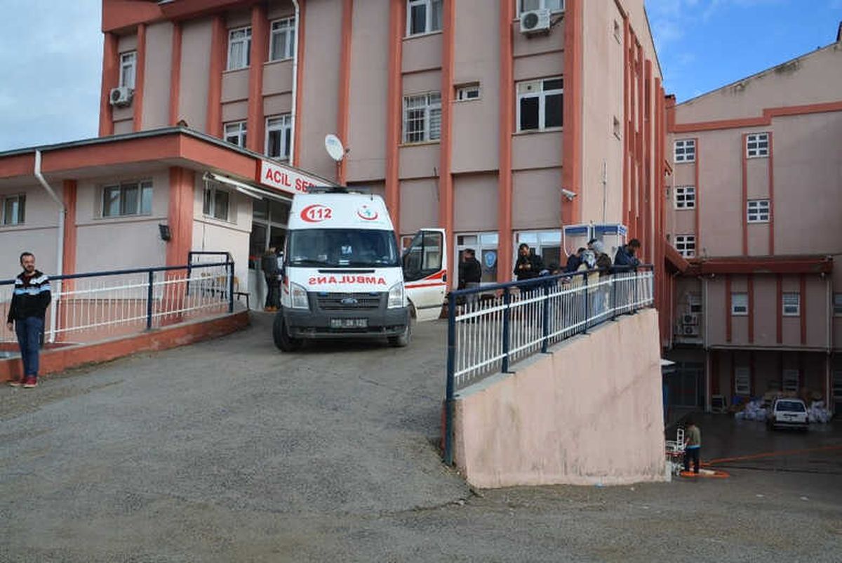 İzmir\'de Demir Çelik Fabrikasında İş Kazası: 2 Yaralı