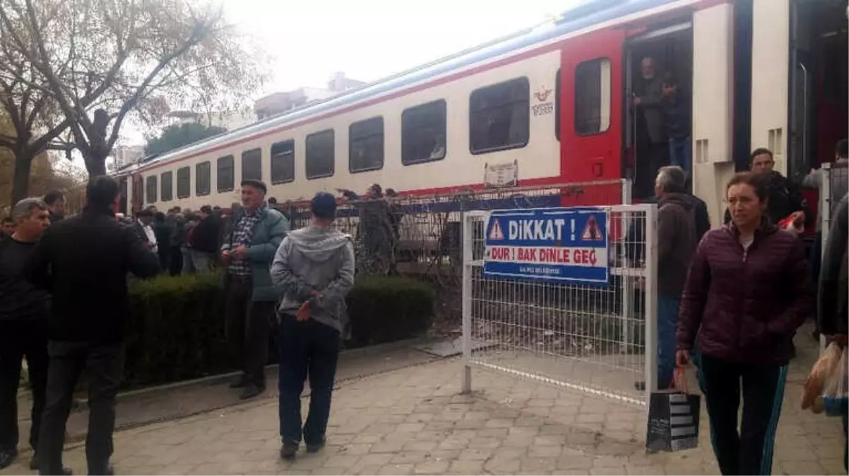 Manisa\'da Tren Kazası: 1 Ölü