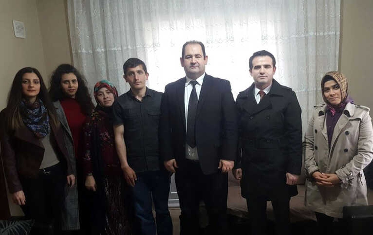 Öğretmenler, Eski Öğrencileri Olan Afrin Gazisi\'ni Ziyaret Etti
