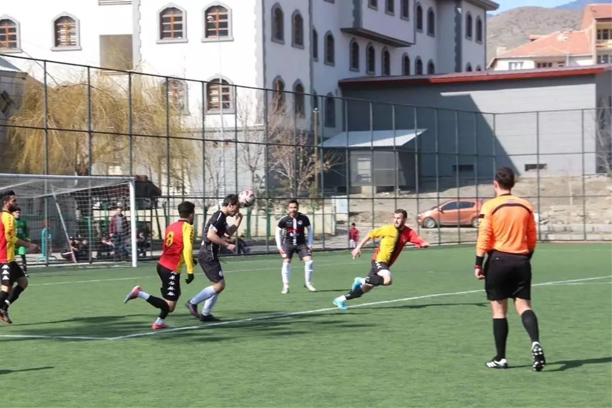 25 Mart Oltuspor\'dan Yarım Dizine Gol: 6-0