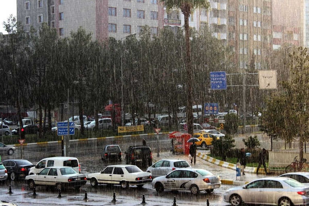 Adıyaman\'a Dolu Yağdı
