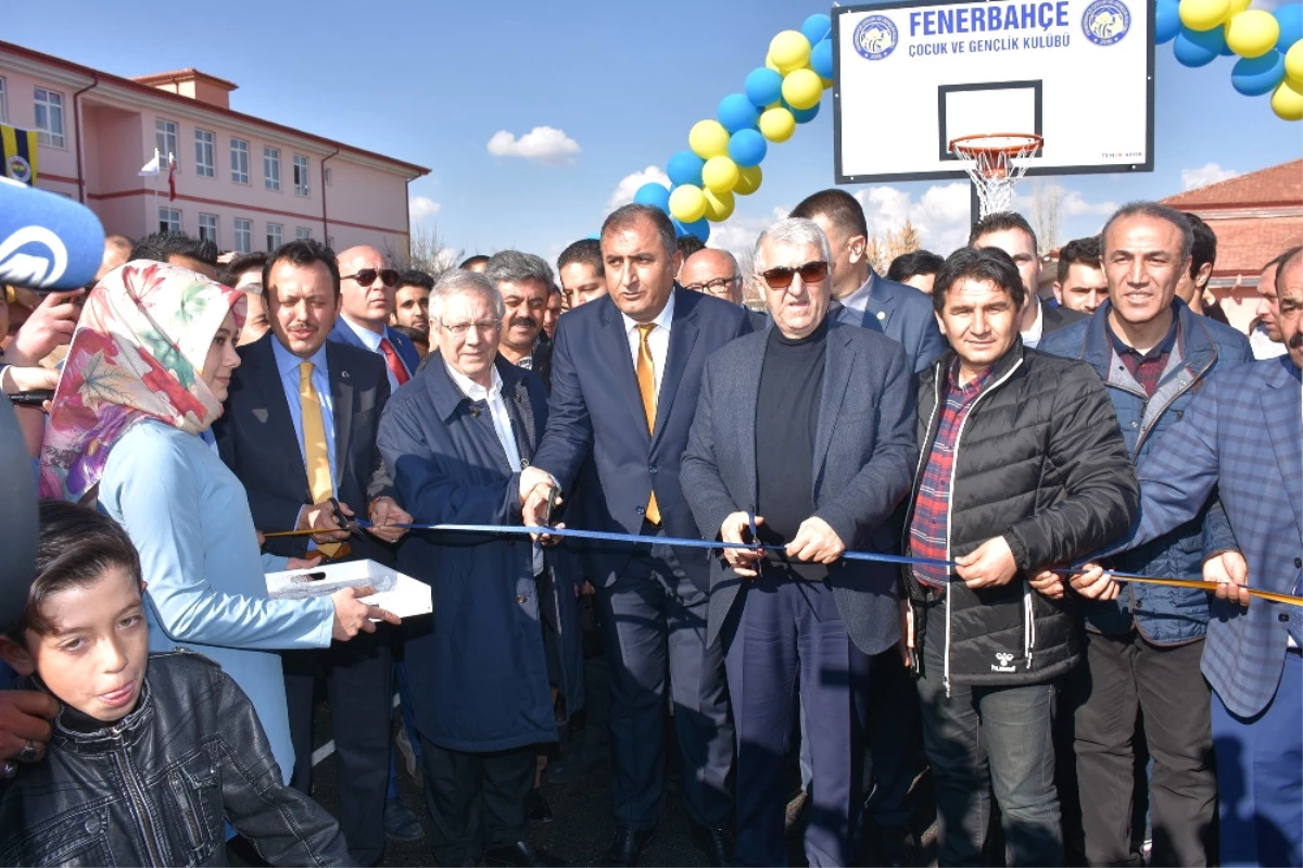 Aziz Yıldırım, Aksaray\'da Pota ve Dernek Açılışı Yaptı