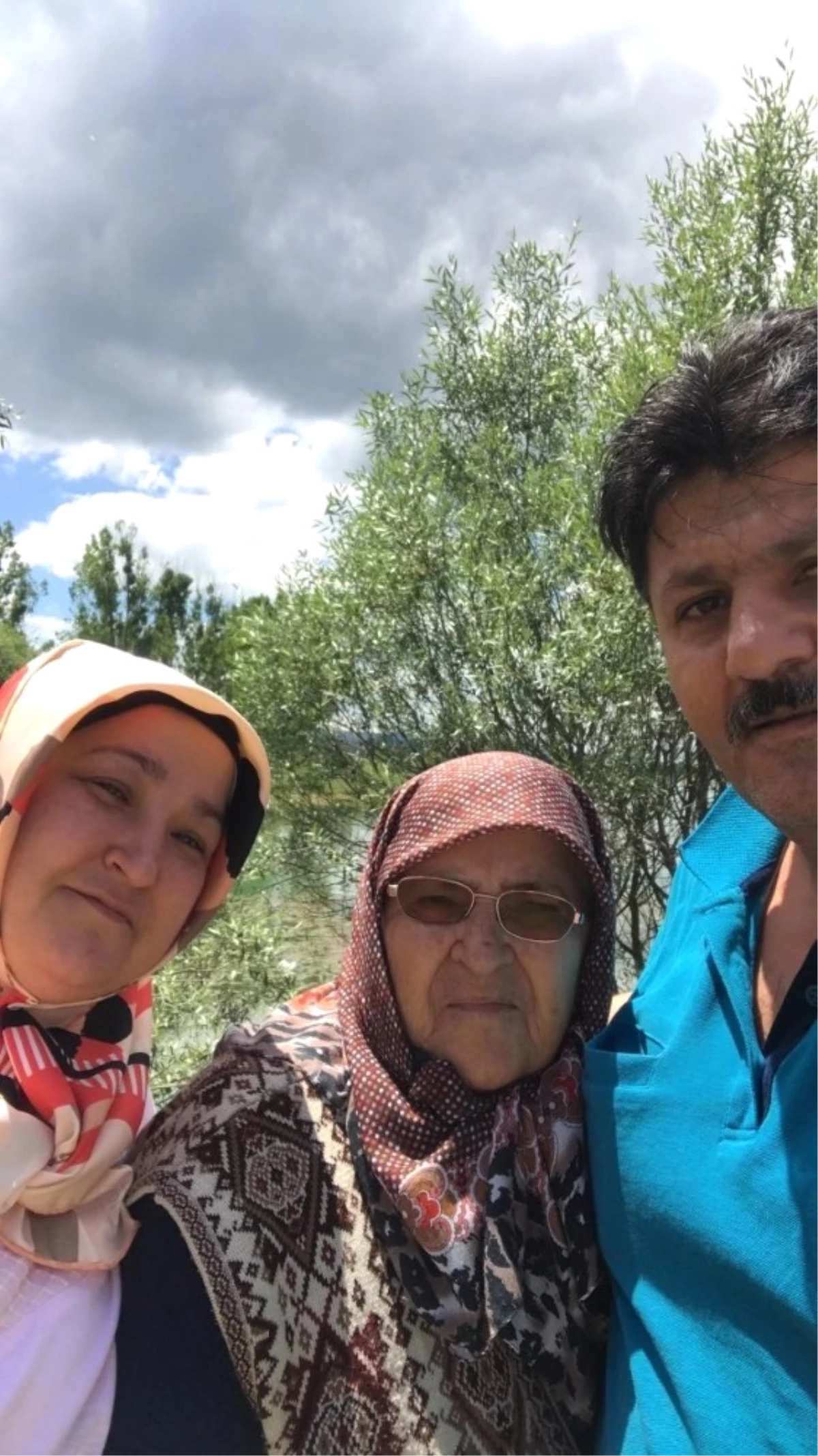 Fatih\'te Bilezikleri İçin Öldürülen Yaşlı Kadının Cenazesi Ailesine Teslim Edildi