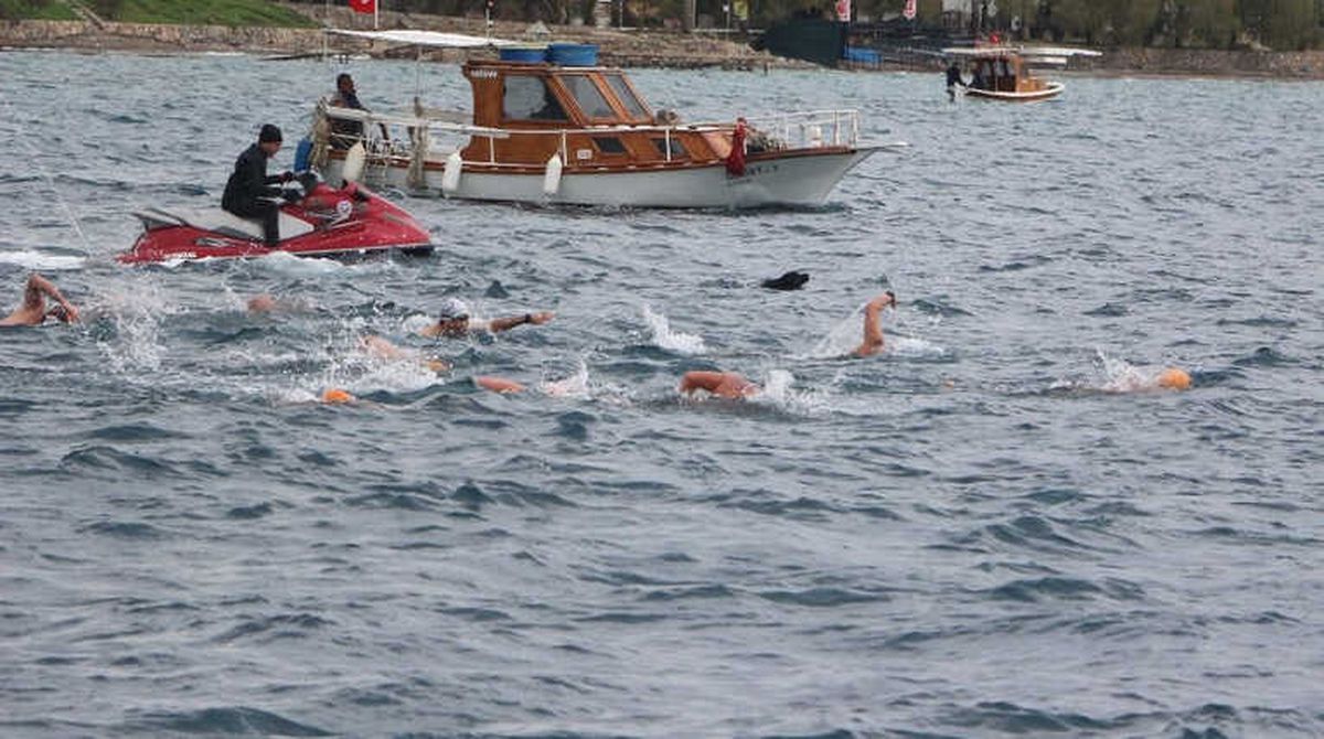 Karabaş Maratona Renk Kattı