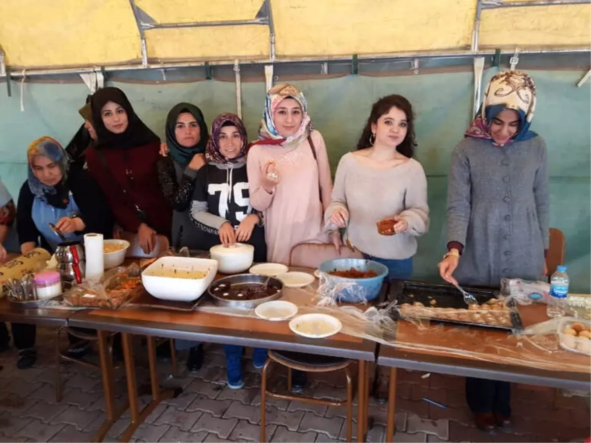 Mehmetçik Yararına Kermes