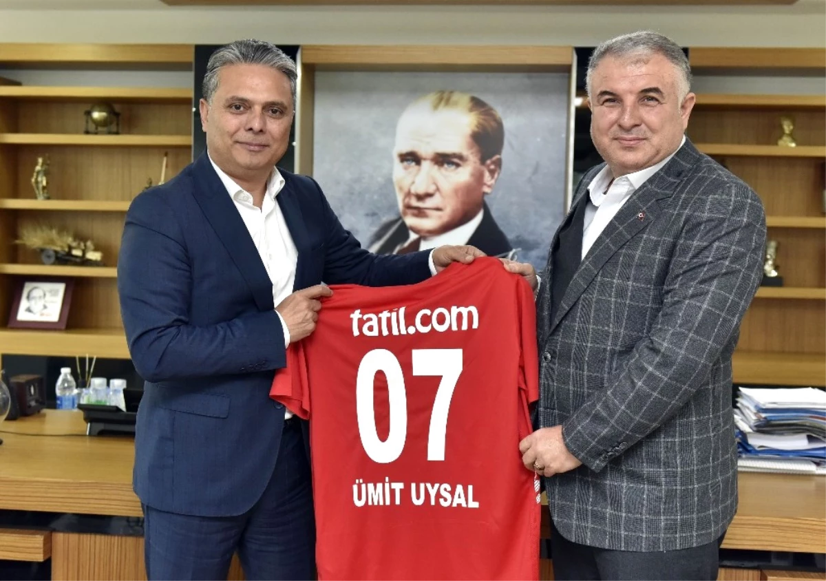 Uysal, Antalyaspor Yönetimini Ağırladı