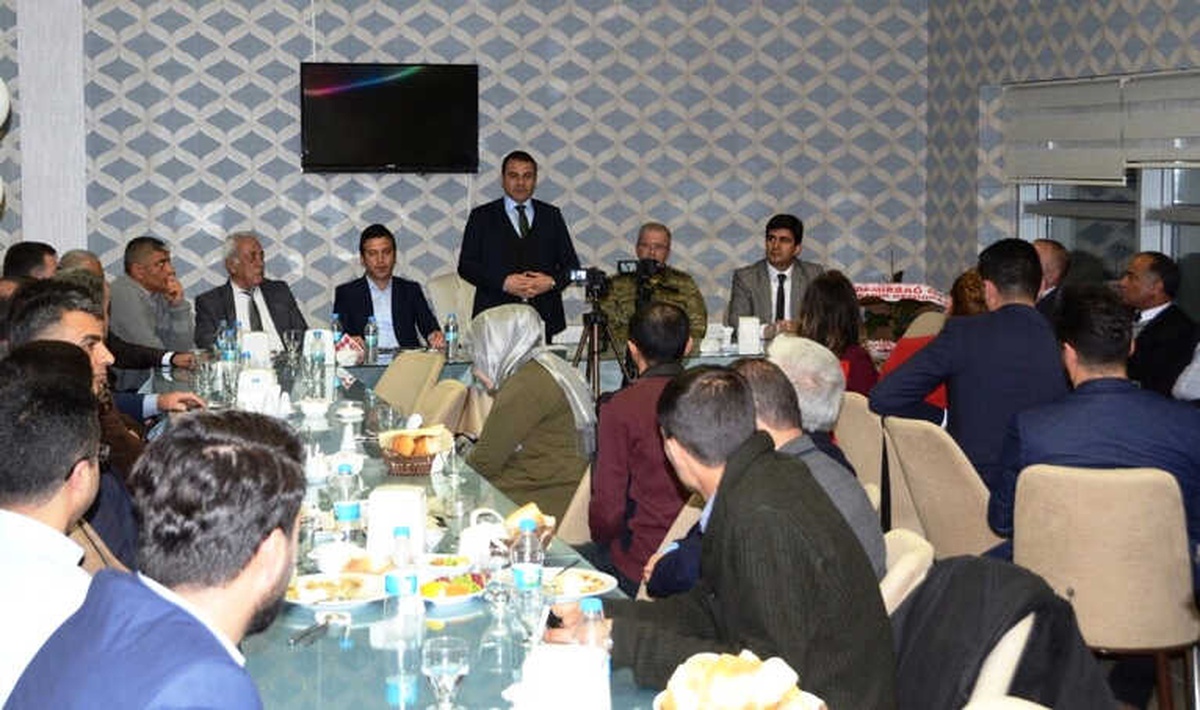 Erciş Kaymakamı Yaşar, Stk ve Oda Temsilcileriyle Bir Araya Geldi