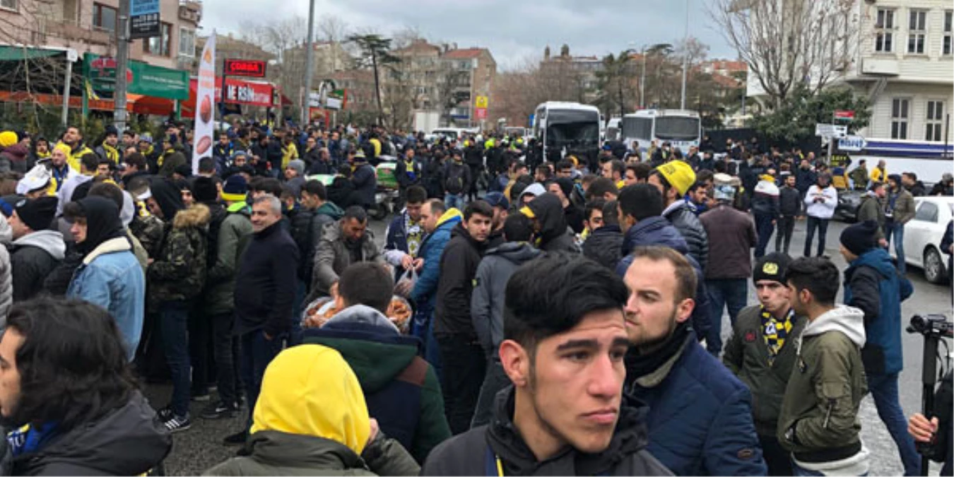 Fenerbahçe Taraftarı Derbiye Böyle Geliyor