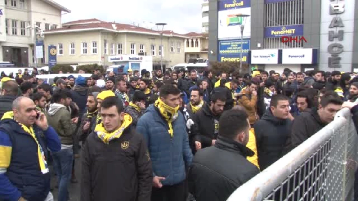 Fenerbahçe Taraftarının Derbi Yolculuğu Başladı - Hd