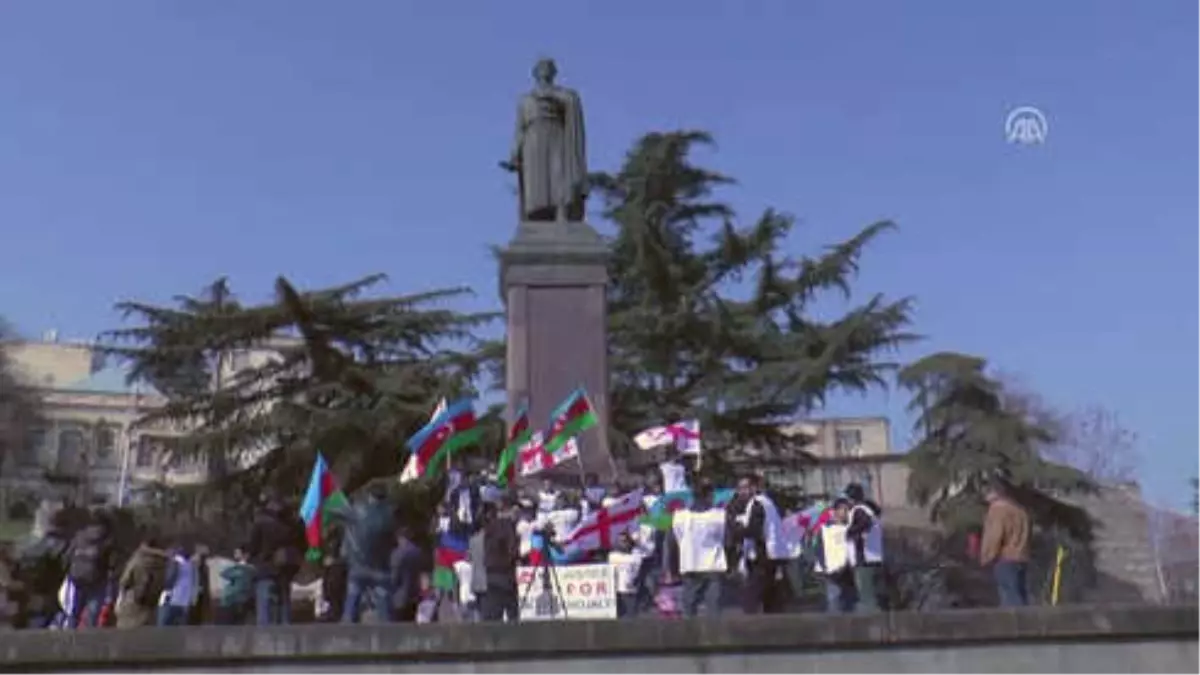 Hocalı Katliamı 26. Yılında Gürcistan\'da Protesto Edildi