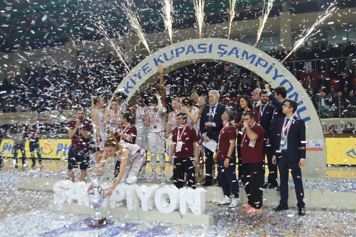Kadınlar Türkiye Kupası\'nda Şampiyon Yakın Doğu Üniversitesi