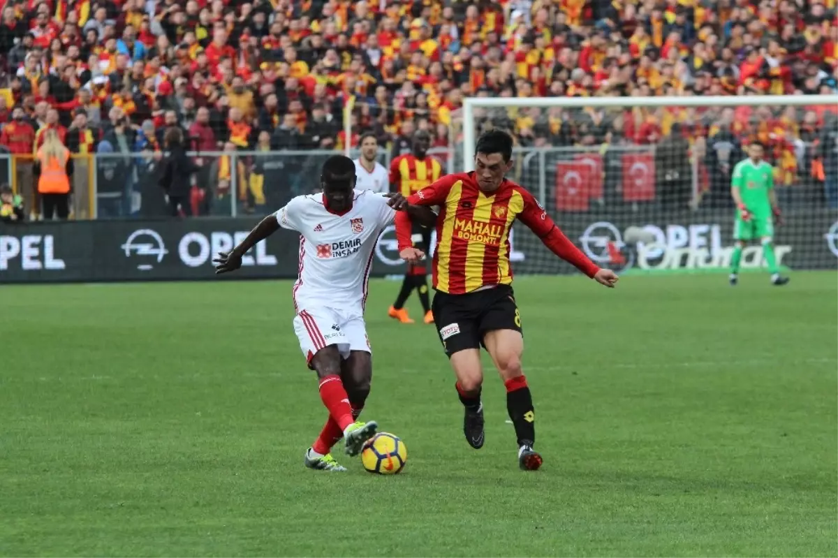 Spor Toto Süper Lig: Göztepe: 1 - Demir Grup Sivaspor: 0 (Maç Sonucu)