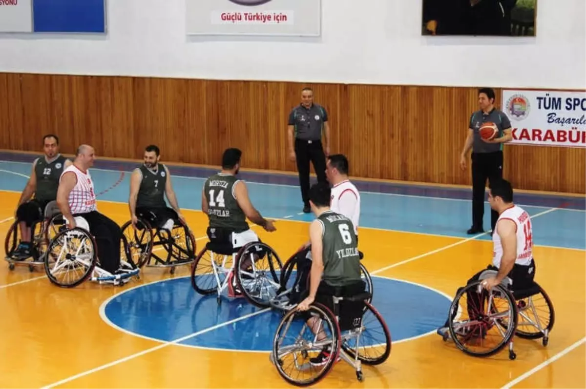 Tekerlekli Sandalye Basketbol Süper Ligi: K. Karabükspor: 75 - Elig Av.engelli Yıldızlar: 68