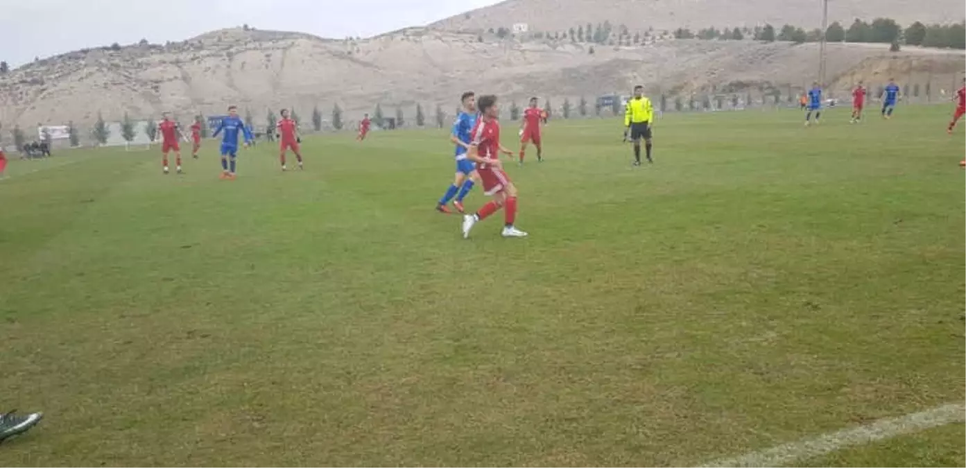 U21 Süper Ligi\'nde E.yeni Malatyaspor-K.karabükspor 2-0 Galip