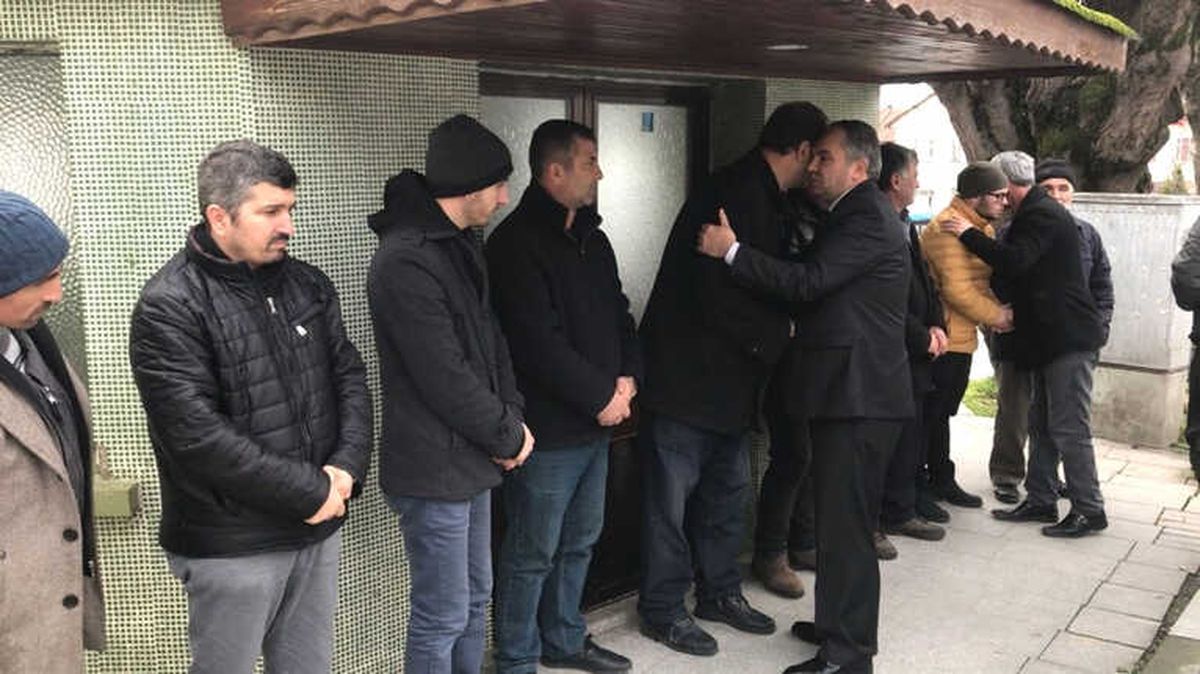 Başkan Ay, Cenaze Törenine Katıldı