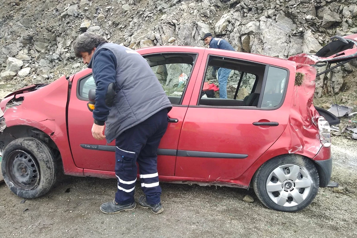 Bozüyük\'te Trafik Kazası: 2 Yaralı